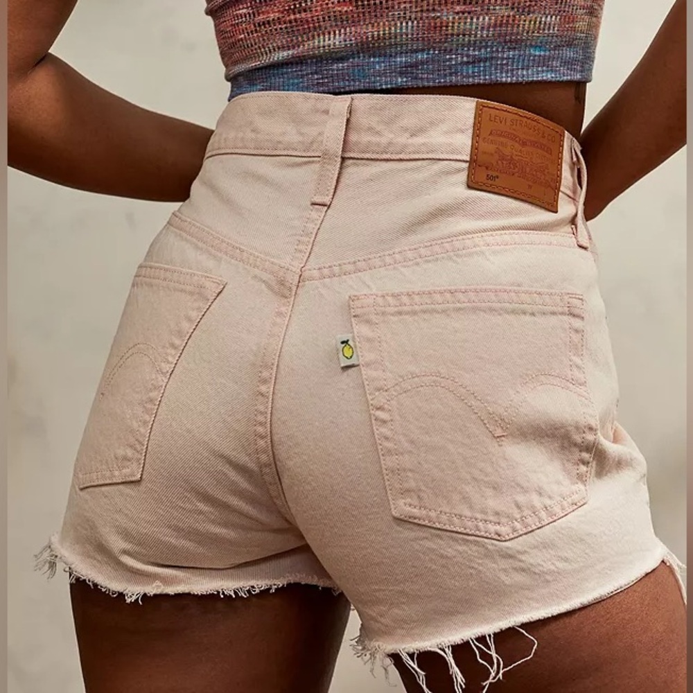 Natural/light pink coloured Levi’s special edition 501 shorts, size 27.